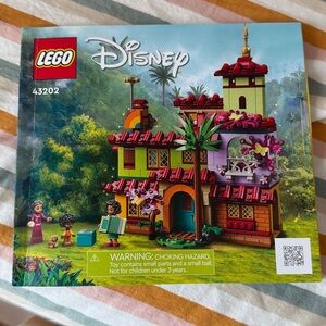 LEGO Disney Encanto The Madrigal House 43202 Building Kit
